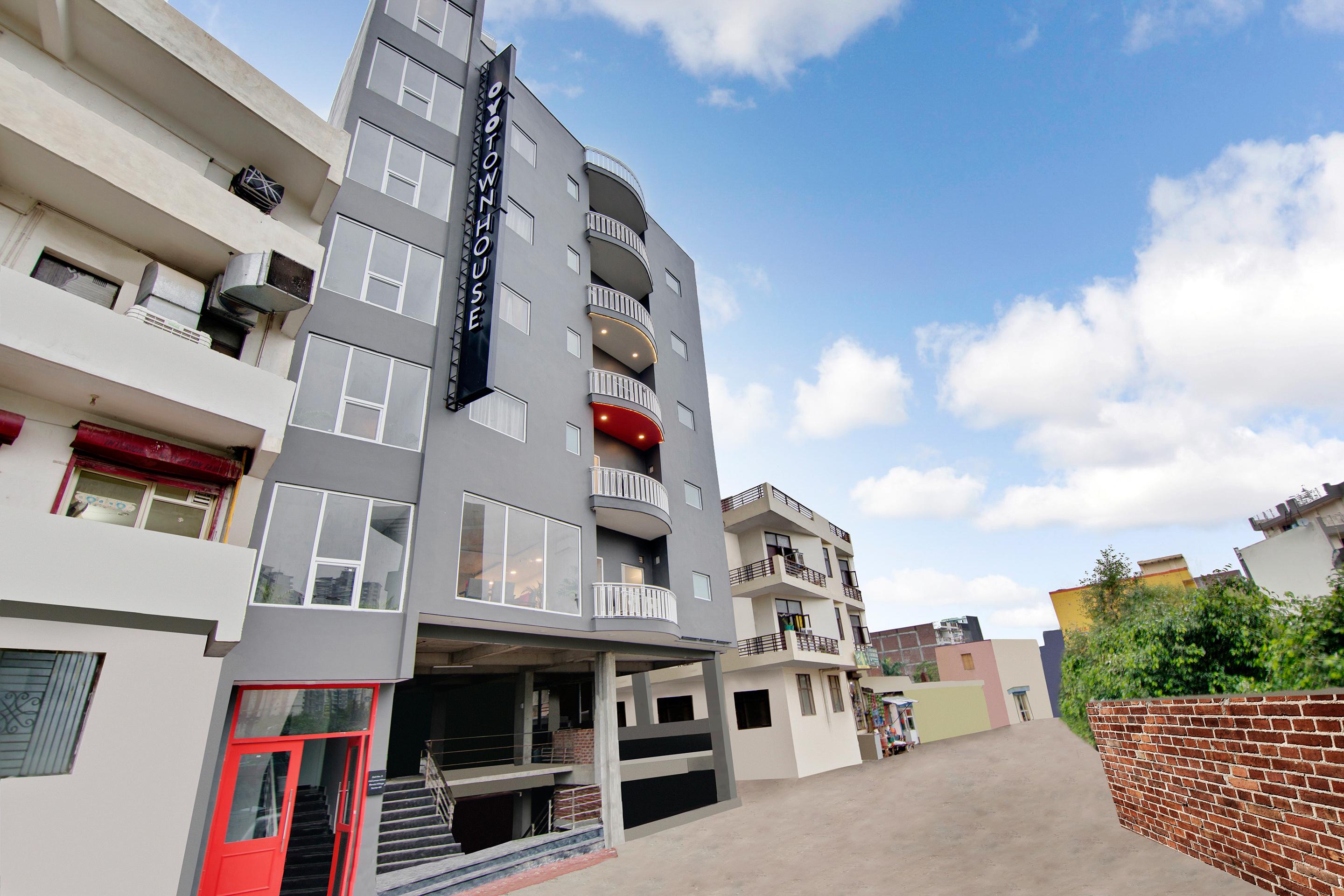 Townhouse Sector 49 Near Logix City Centre ノイダ エクステリア 写真