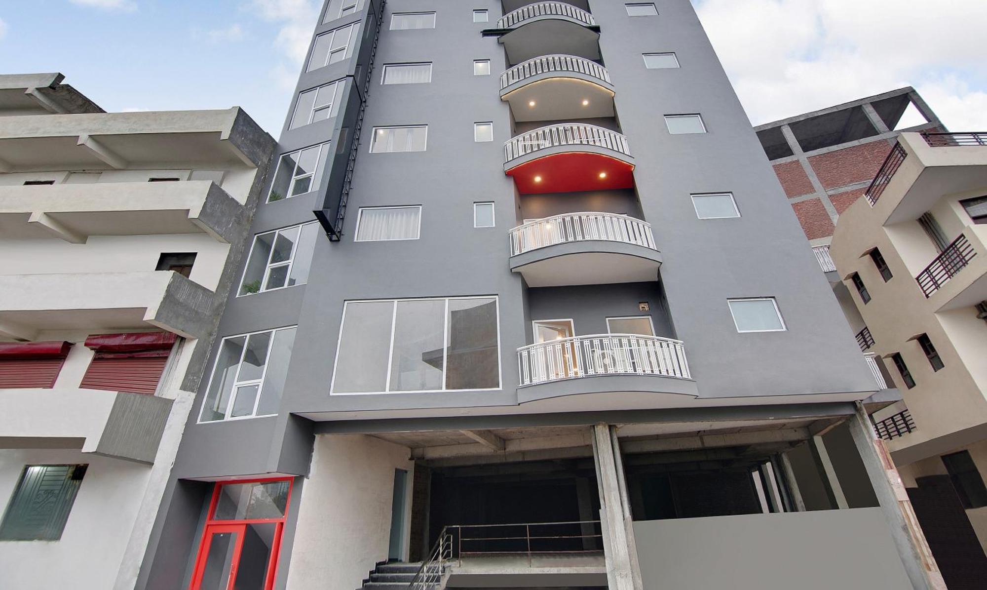 Townhouse Sector 49 Near Logix City Centre ノイダ エクステリア 写真